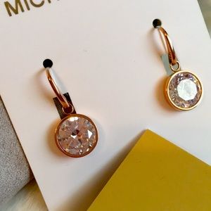 🔱MICHAEL KORS® Dangling RoseGold Earrings🔱